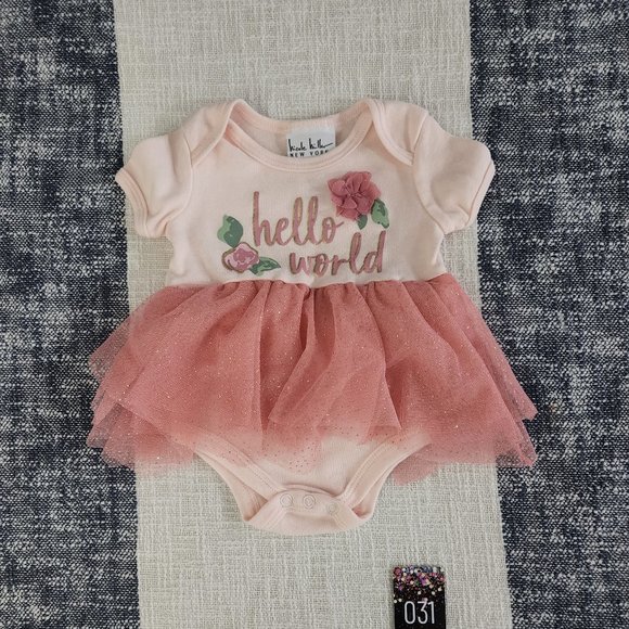 Nicole Miller Other - Nicole Miller Onesie - 'Hello World' (0 to 6 months)
